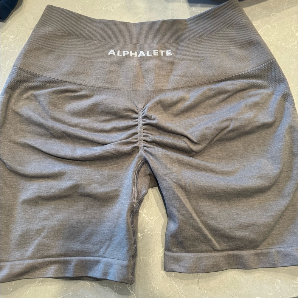 Alphalete Amplify Short 4.5”